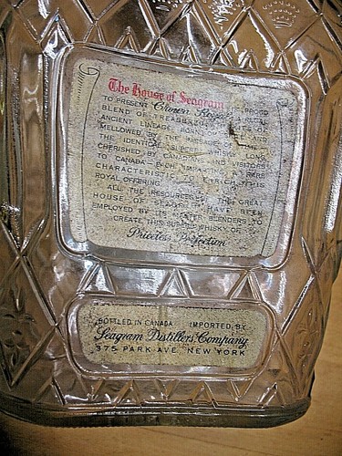VINTAGE 1963 SEAGRAM'S CROWN ROYAL CANADIAN WHISKY QUART BOTTLE SUPER - 第 3/8 張圖片