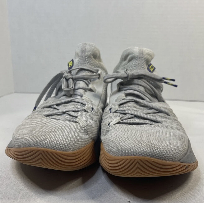 Under Armour Men's 7.5 Steph Curry 5 Elemental Tokyo Gray Gum