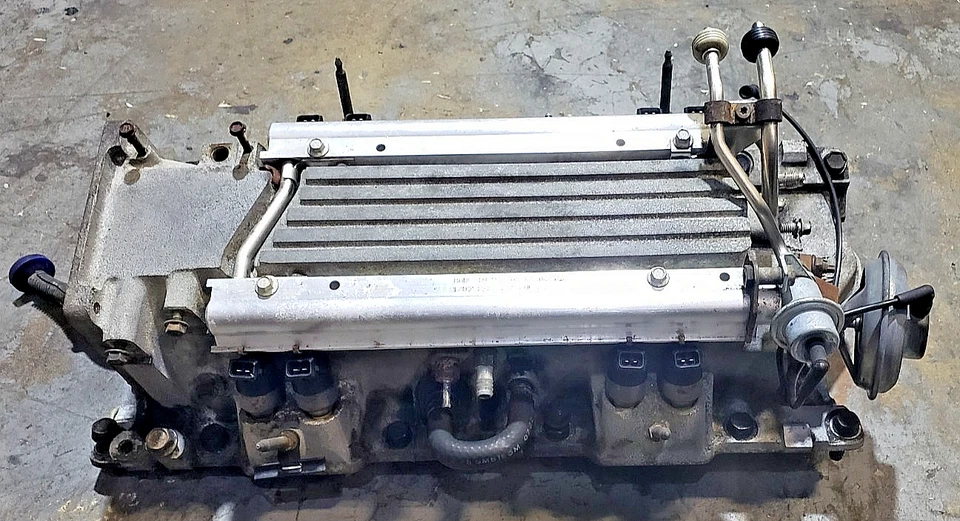 Coletor de admissão 93-96 Chevrolet Corvette C4 5.7L Lt1 conjunto OEM 5780-Q2 - Imagem 2 de 4