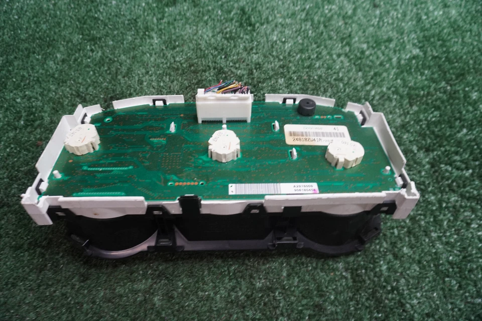 2009 Nissan Versa medidor de velocidade cluster fabricante de equipamento original 120K milhas 24810ZW41A - Imagem 3 de 4