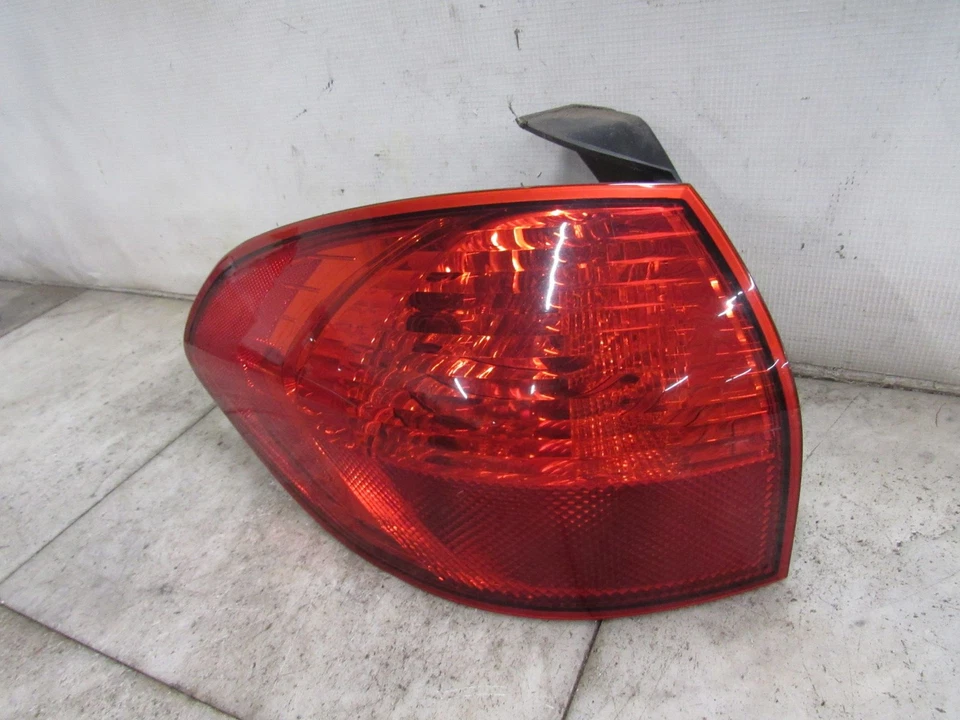 TAIL LIGHT 2009 SUBARU TRIBECA Lh oem - Image 4 of 4