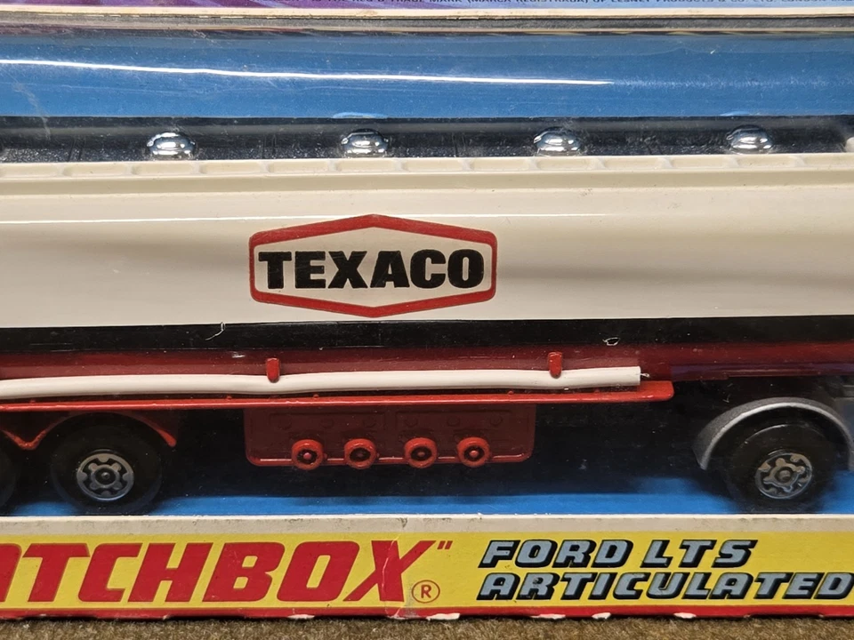 1976 Matchbox K-16 SUPER KINGS Ford Articulated Tanker BOXED - Image 3 of 4
