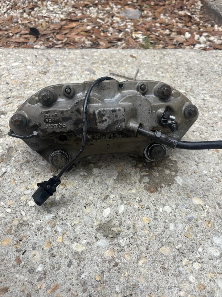 Par de pinças dianteiras esquerda direita Brembo Audi Q5 345mm 2013 - 2017 - Imagem 3 de 4