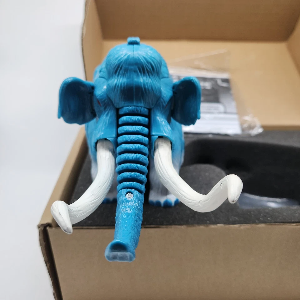 2012 Transformers TFCC Botcon Subscription Ultra Mammoth Magnus Action Figure - Image 4 of 4