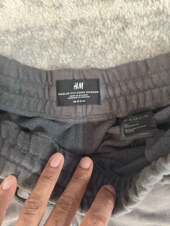 H&M Men's Regular Fit Regular Waist Comfortable Sweatshorts Size M eBay