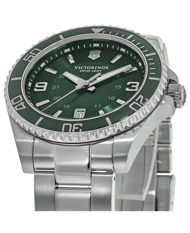 Victorinox store maverick large