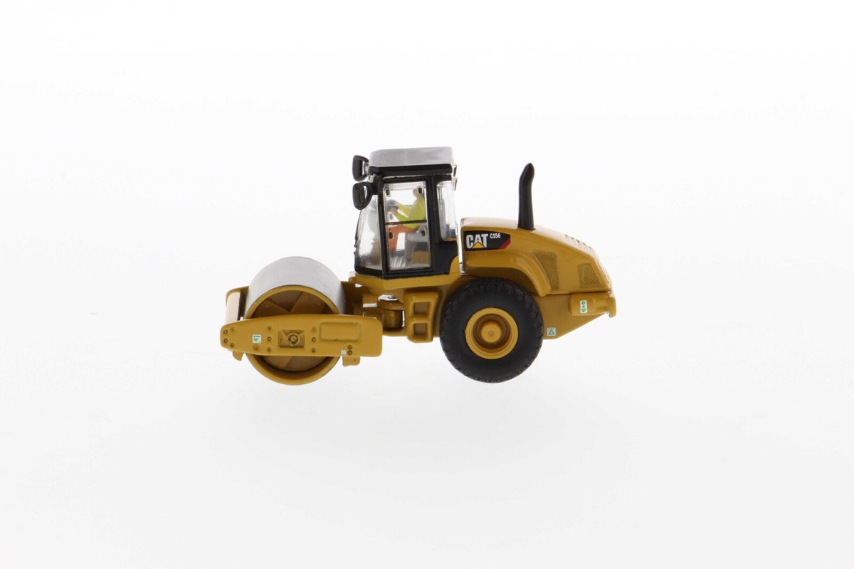 Diecast Masters 85246 - CAT Caterpillar CS56 Smooth