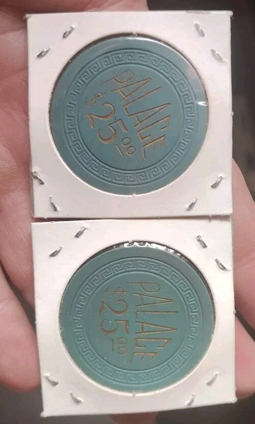 Lot Of 2 Palace Club $25.00 Casino Chip Reno NV  Small Key Mold Dark Green - Image 4 of 4