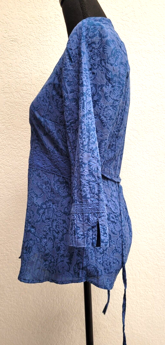 Great Northwest Top (S) Cobalt Waist Button Crochet