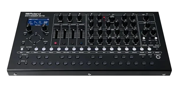 Roland SH-4D Compact Digital Desktop Synthesizer Japan New - Image 2 of 4