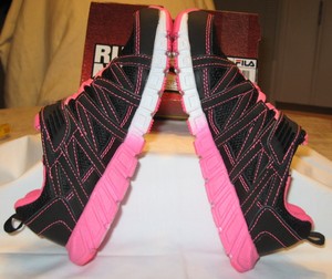 fila black and pink shoes