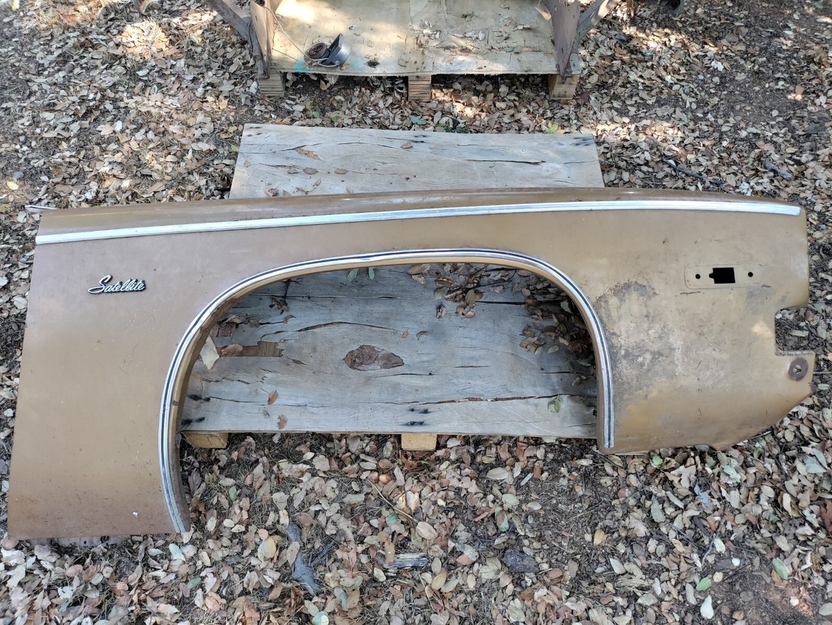 1973 1974 Plymouth Road Runner,Satellite Gtx Fender, Right