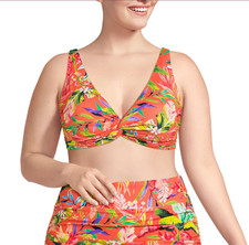Twist Front Underwire Bikini Swimsuit Top - Size: 4 - NWT