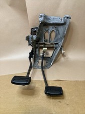 1987-1991 Ford Truck Bronco F-150 F-250 F-350 Clutch Brake Pedal Assembly 1987-1991 Ford Truck Bronco F-150 F-250 F-350 Clutch Brake Pedal Assembly