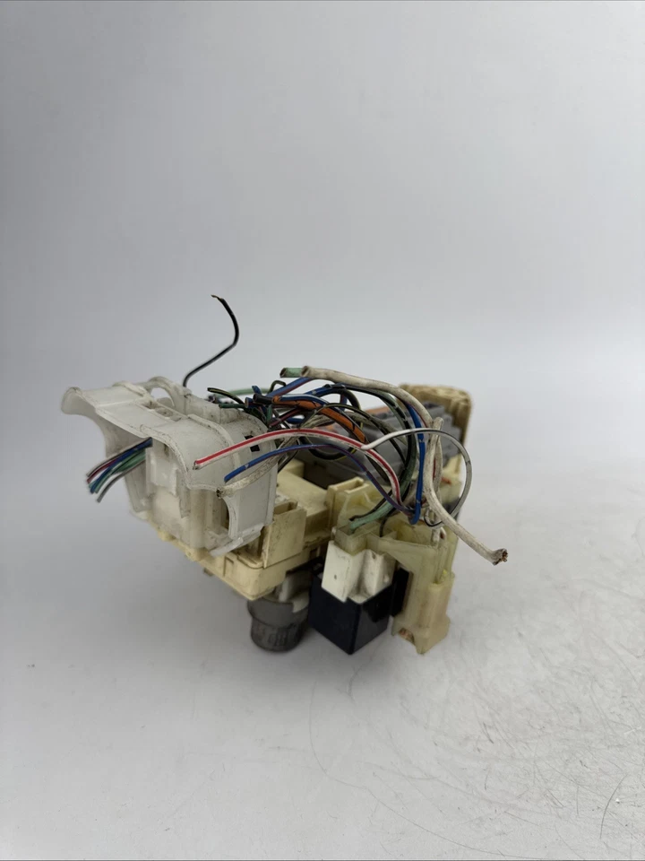 89 95 PANEL DE INTEGRACIÓN RELÉ CIRCUITO INTERIOR TOYOTA PICKUP 4RUNNER 82641-35100 Foto 4 de 4