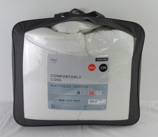 M&S Home Mattress Topper Super King Size White Comfortably Cool RRP £99 New