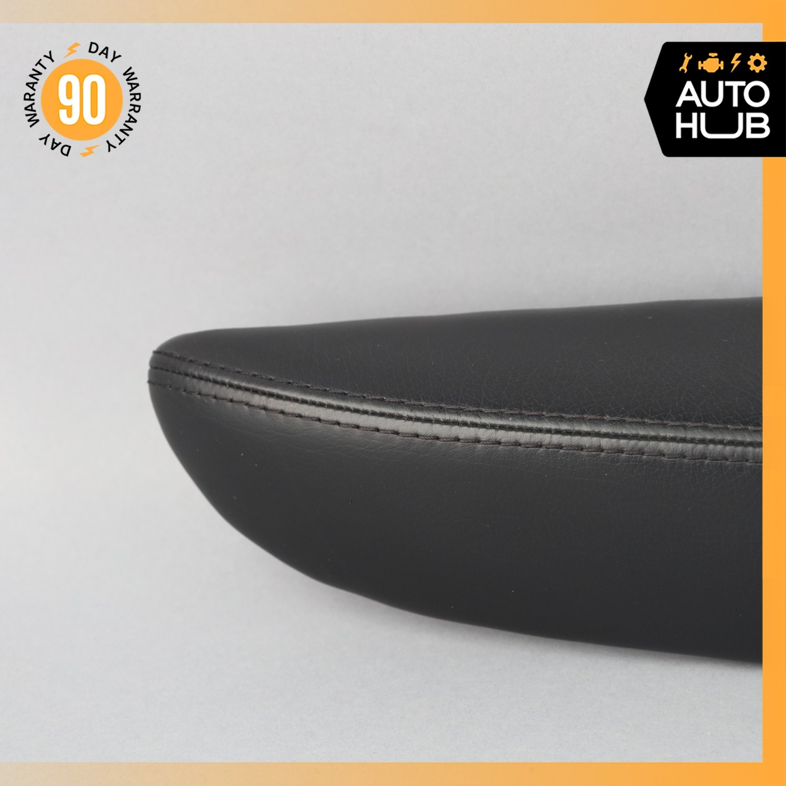 08-17 Maserati GranTurismo M145 Front Left Interior Door Panel Armrest OEM 74k