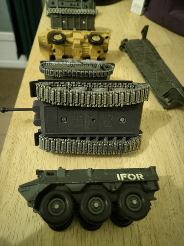 Lot solido char véhicules militaires miniatures - Foto 13 di 22