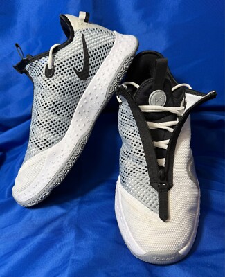 pg 4 white wolf grey