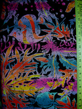HOFFMAN BRIGHT UNDERWATER FISH SCENE FABRIC 25 INCHES