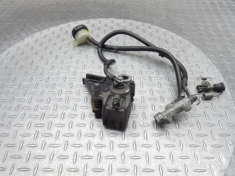 06-08 Kawasaki Ninja 650R EX650R 2006 línea de pinzas de cilindro maestro de freno trasero Foto 4 de 4