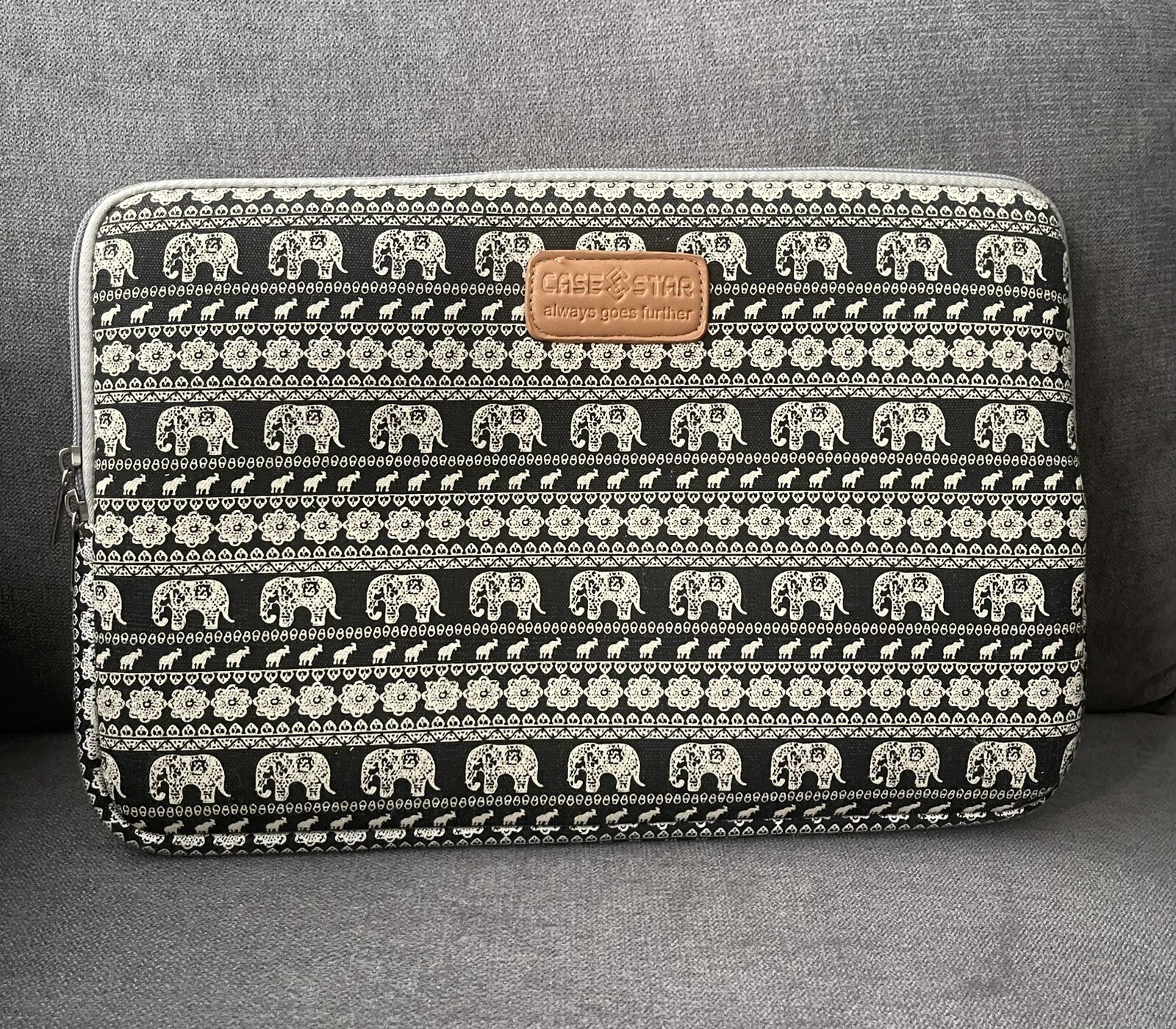 Case Star 13&rdquo; Elephant Laptop Sleeve