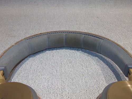 Bang and Olufsen B&O Beoplay H8 Wireless On Ear Headphones With Noise Cancelling - Picture 7 of 12