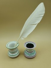 Encrier  avec essuie plume  bon état   H 6 cm  decors frise Grecque