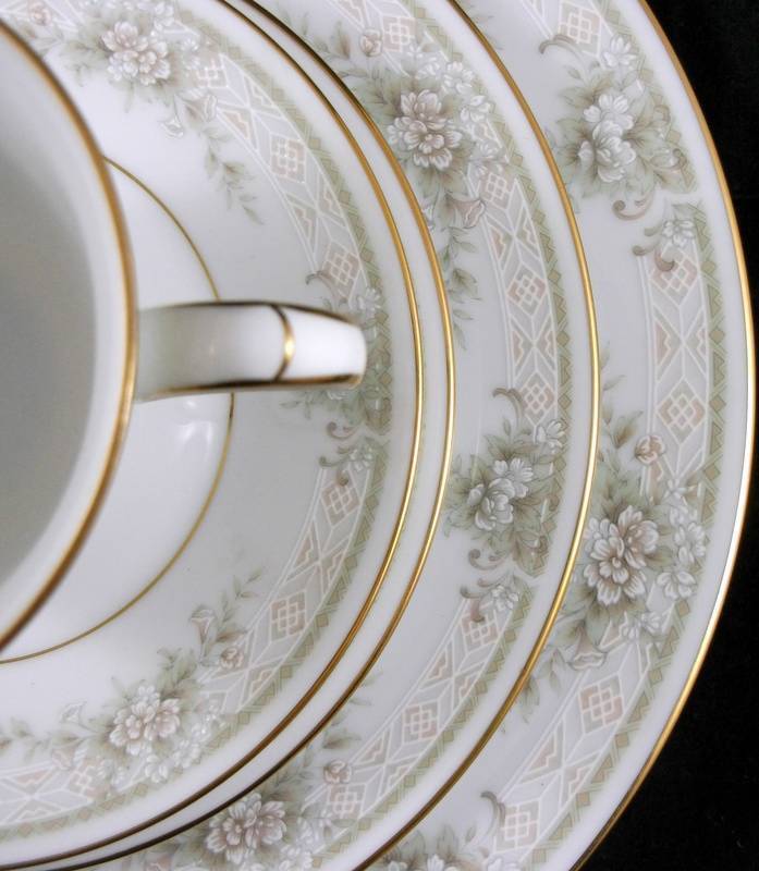 Noritake Meadowside 5 Piece Place Setting 4114