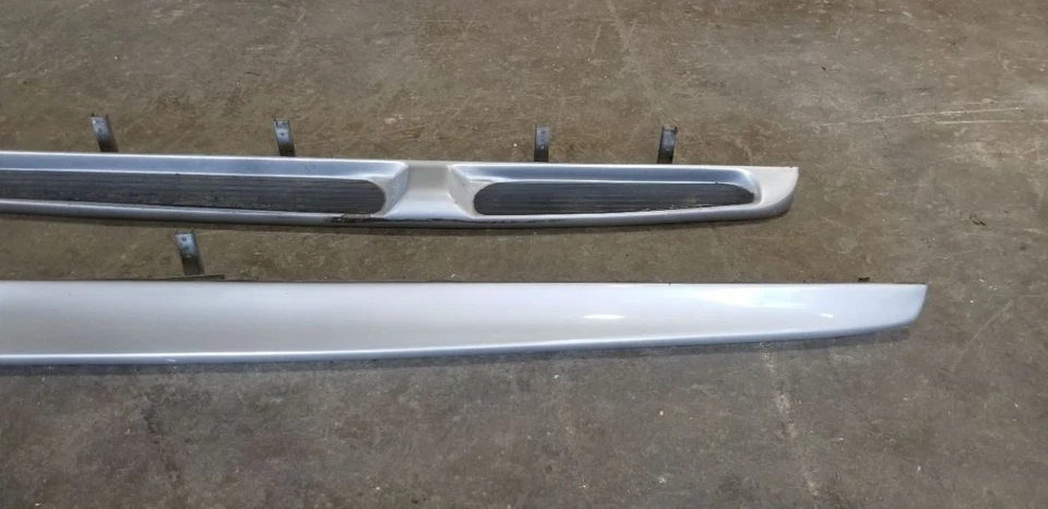 18 FORD TRANSIT 150 EXLPORER LIMITED RUNNING BOARD SET PAIR SILVER - Image 4 of 4