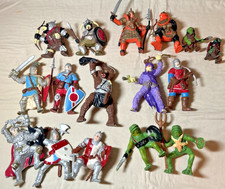 Lot of 16 -  Dungeons and Dragons dnd Figures 1