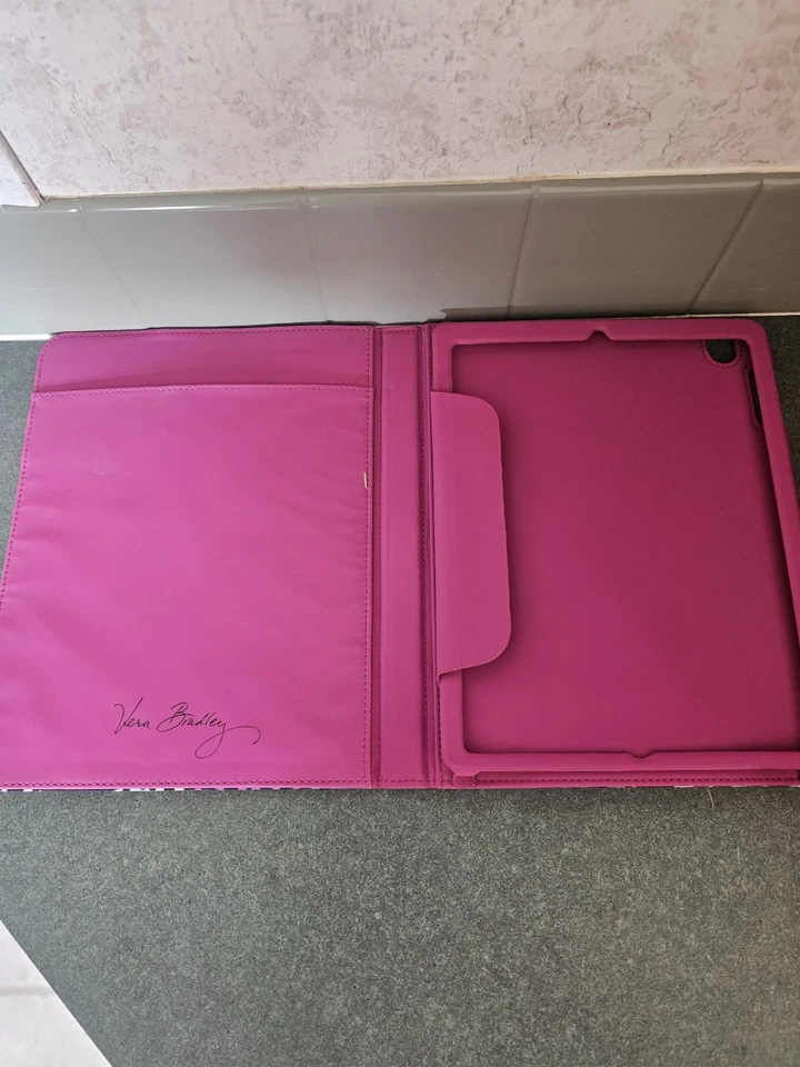 Vera Bradley Canterberry Magenta iPad Case Hard Shell Black Pink Case 9.5"X7.5" - Image 4 of 4