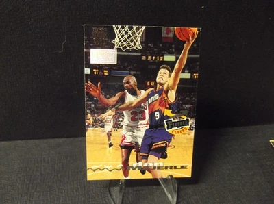 DAN MAJERLE 1993-94 STADIUM CLUB #353 1ST DAY ISSUE W/ MICHAEL JORDAN BACKGROUND - Image 1 of 2