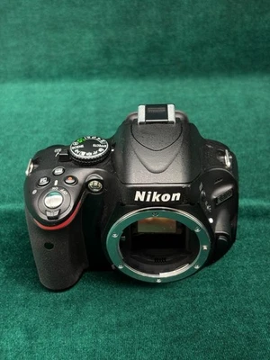 Nikon D5100 16.2MP Digital SLR Cámara Cuerpo Solo Para Piezas - Imagen 1 de 4