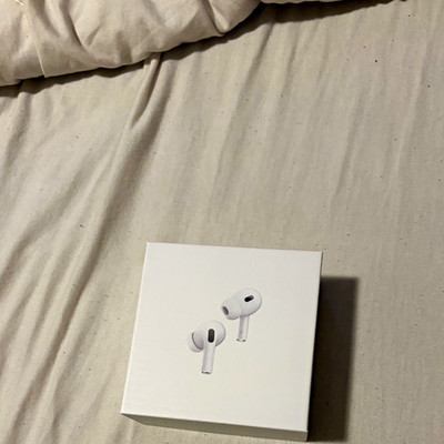 Apple AirPods Pro (2. Generation) In-Ear mit MagSafe Ladecase USB-C Weiß