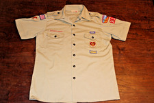 Boy Scouts of America BSA Men's Shirt Tan Medium Sewn Patches Short Sleeve