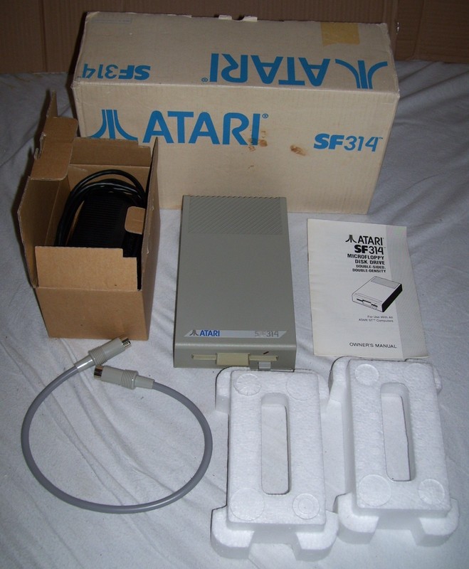 Atari 520 1040 ST STE Mega Computer External SF 314 720K Floppy Disk Drive BOXED