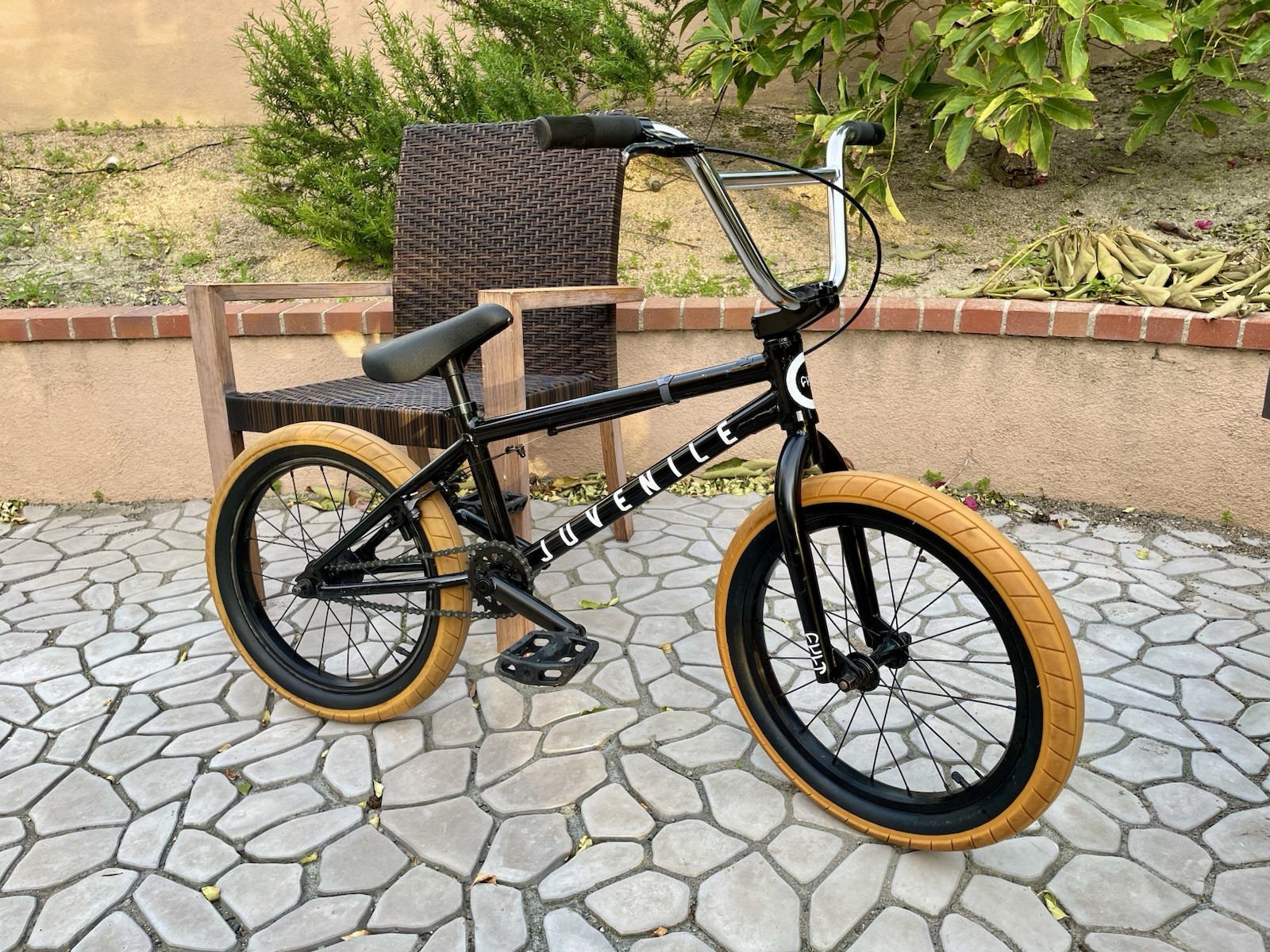 (Used) Cult Juvenile BMX Bike 18" (275.00 USD) (Used) Cult Juvenile BMX Bike 18" (275.00 USD)