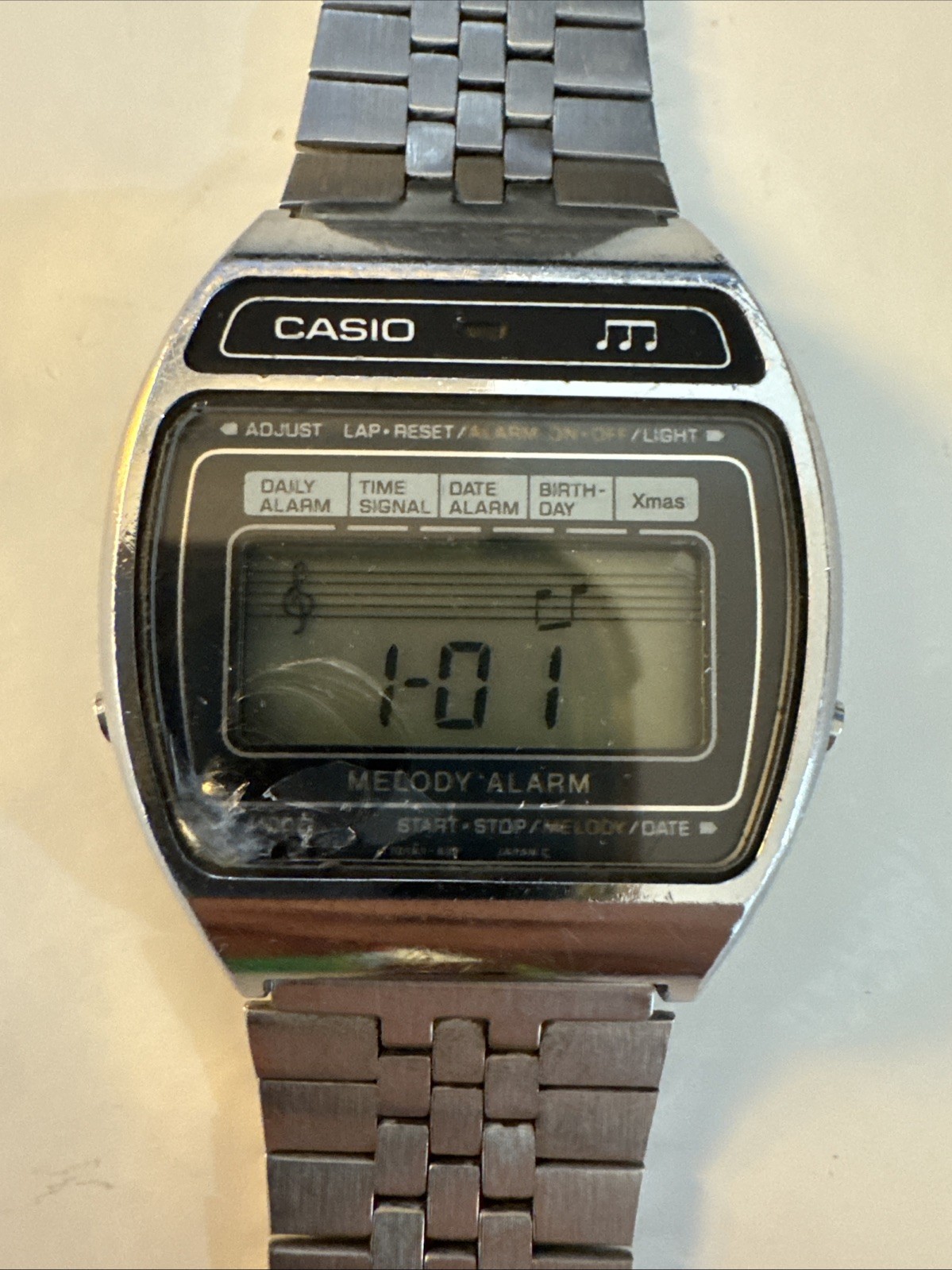 CASIO M-1230 MELODY ALARM DIGITAL WATCH WORKING W/ ISSUES