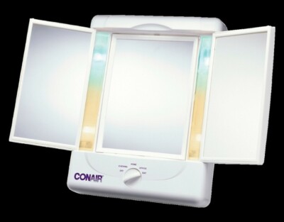 Conair TWO-SIDED LIGHTED MAKEUP MIRROR