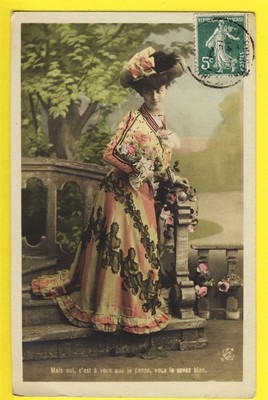 Photo Ancienne CPA – Portrait Jeune Femme En Tenue De Soirée – Mode Vintage, Sépia
