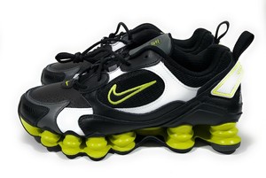 womens nike shox size 7