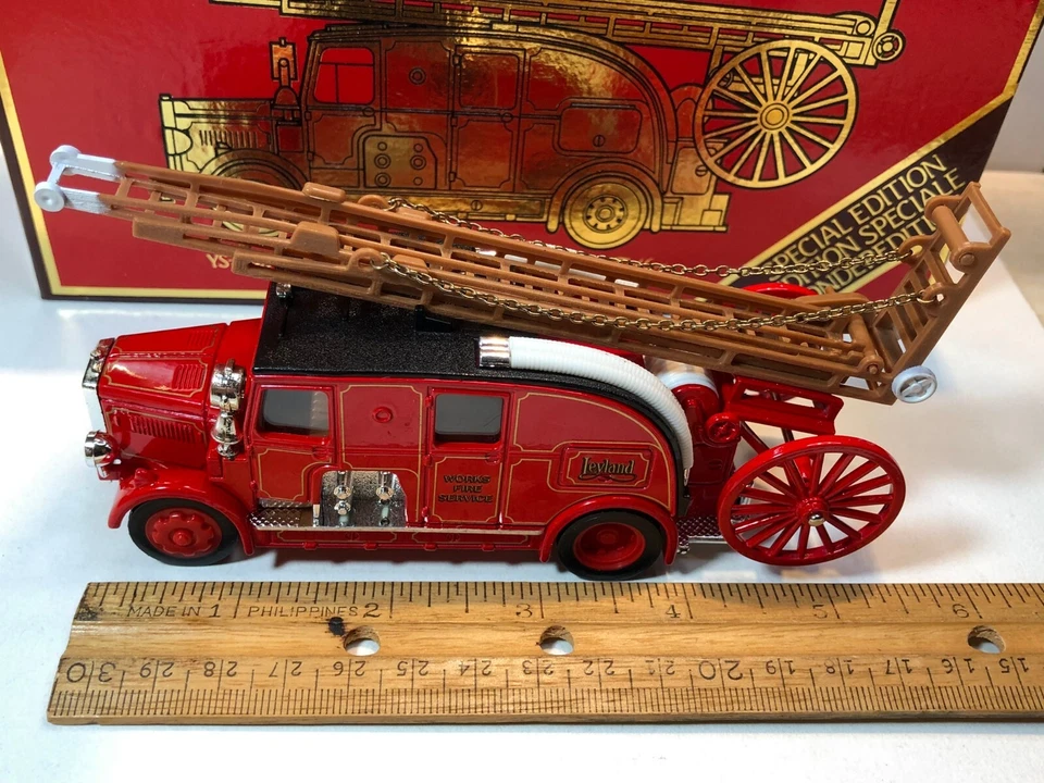 MATCHBOX MODELS OF YESTERYEAR Y9 1936 LEYLAND CUB FIRE ENG. w/ EXTENDING LADDER - Image 3 of 4