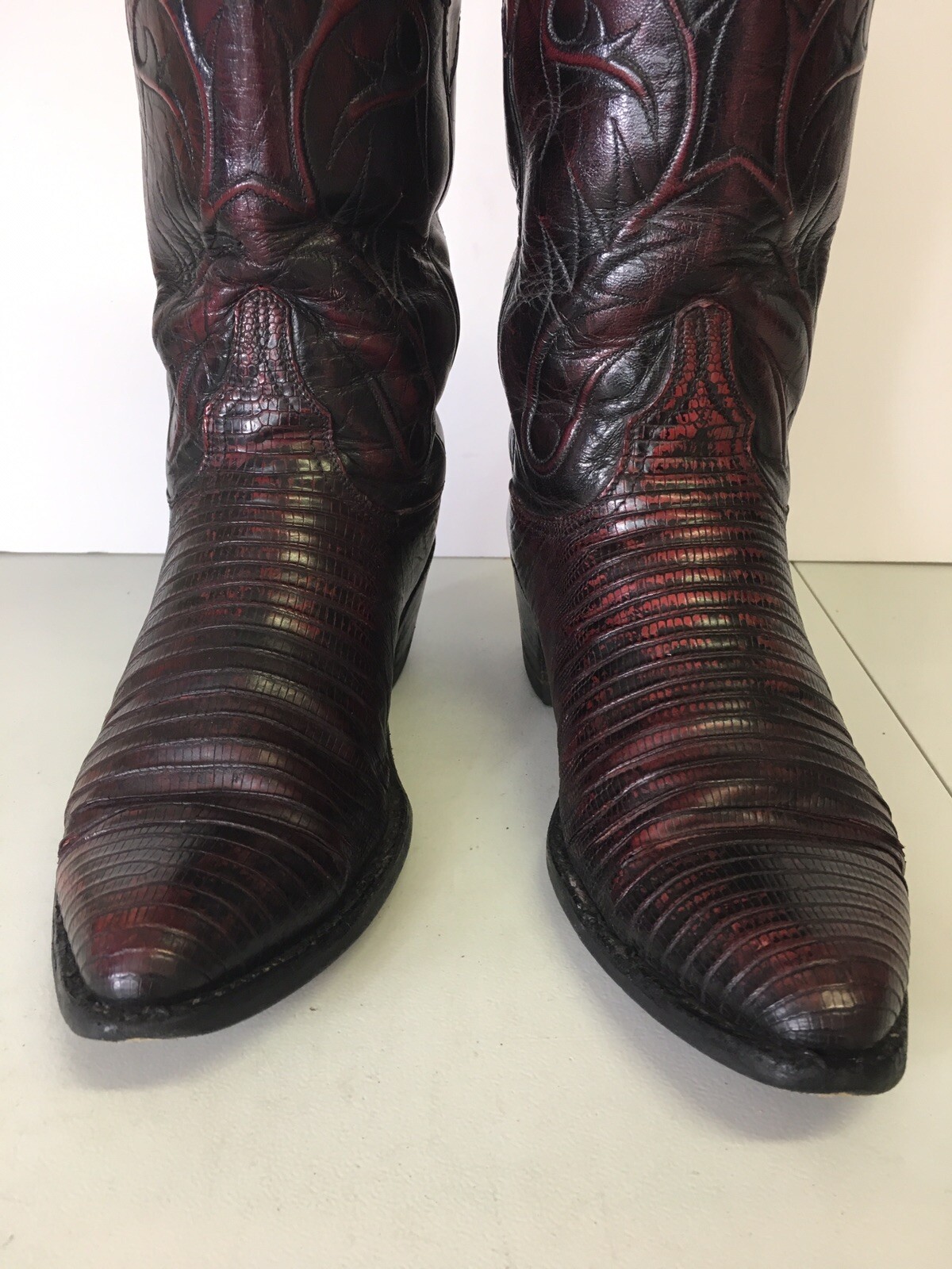 lucchese black cherry lizard boots