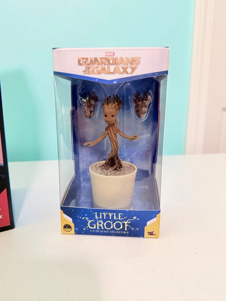 Hot Toys 电影杰作系列 Stan Lee 1/6 公仔 MMS327 — 第 2/4 张图片