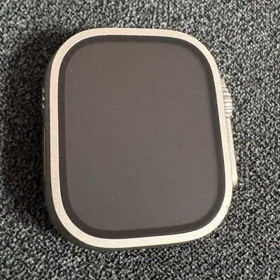 Apple Watch Ultra 49 mm Titan Silber Smartwatch GPS mit Lederarmband