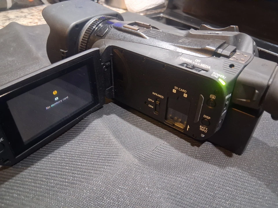 Videocámara profesional Canon XA45 4K Ultra HD G3D Foto 3 de 4