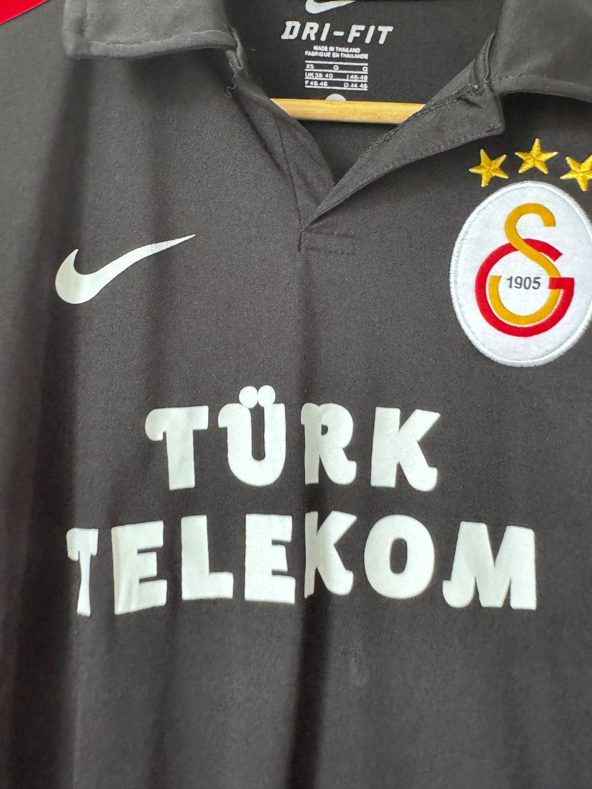 Galatasaray 2011-2012 Away Jersey - Black/Red "Third" Kit image 8