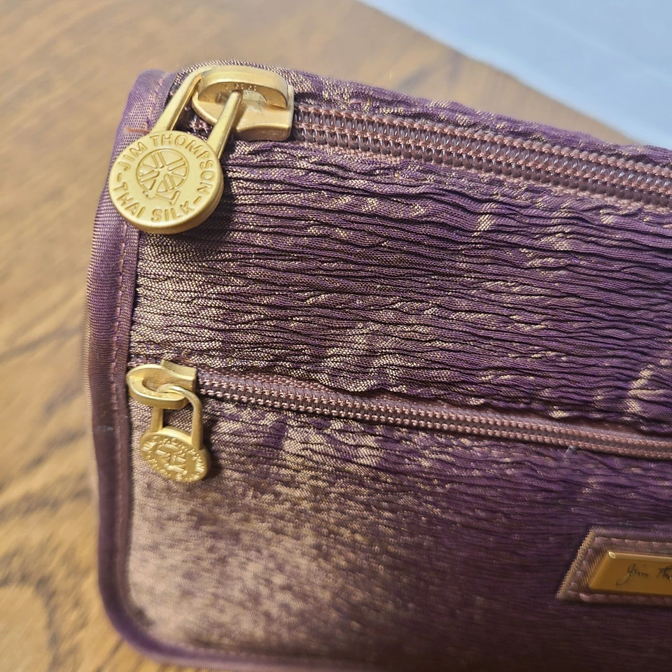 Bolso Jim Thompson Cosmético de Seda Tailandesa 2 Cremallera 8" Marrón/Dorado Foto 4 de 4