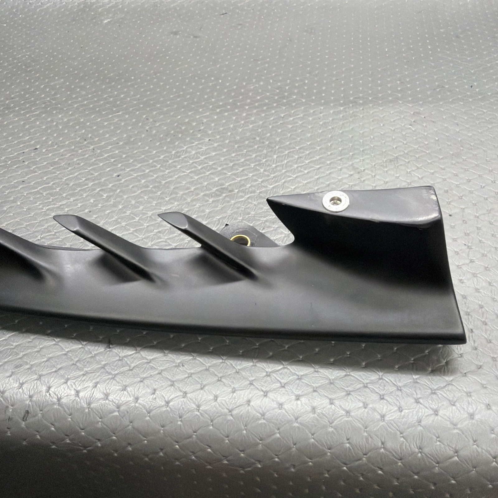 Oem Ferrari SF90 Front Left Bumper Spoiler Splitter Blade 801812 801811